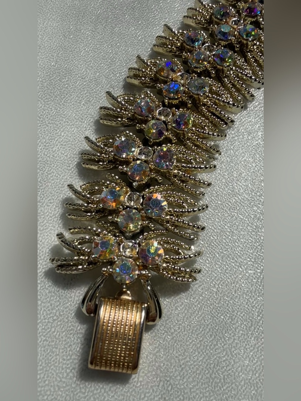 Vintage Coro Aurora Borealis AB Rhinestone Bracelet Gold tone Corocraft Pegasus - Picture 12 of 15